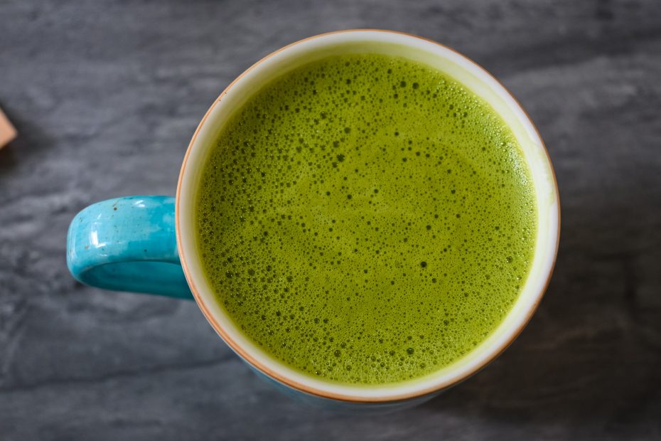 Green tea, a beauty bomb