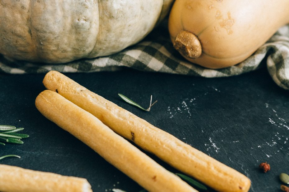 Lapsang Souchong Rustic Breadsticks